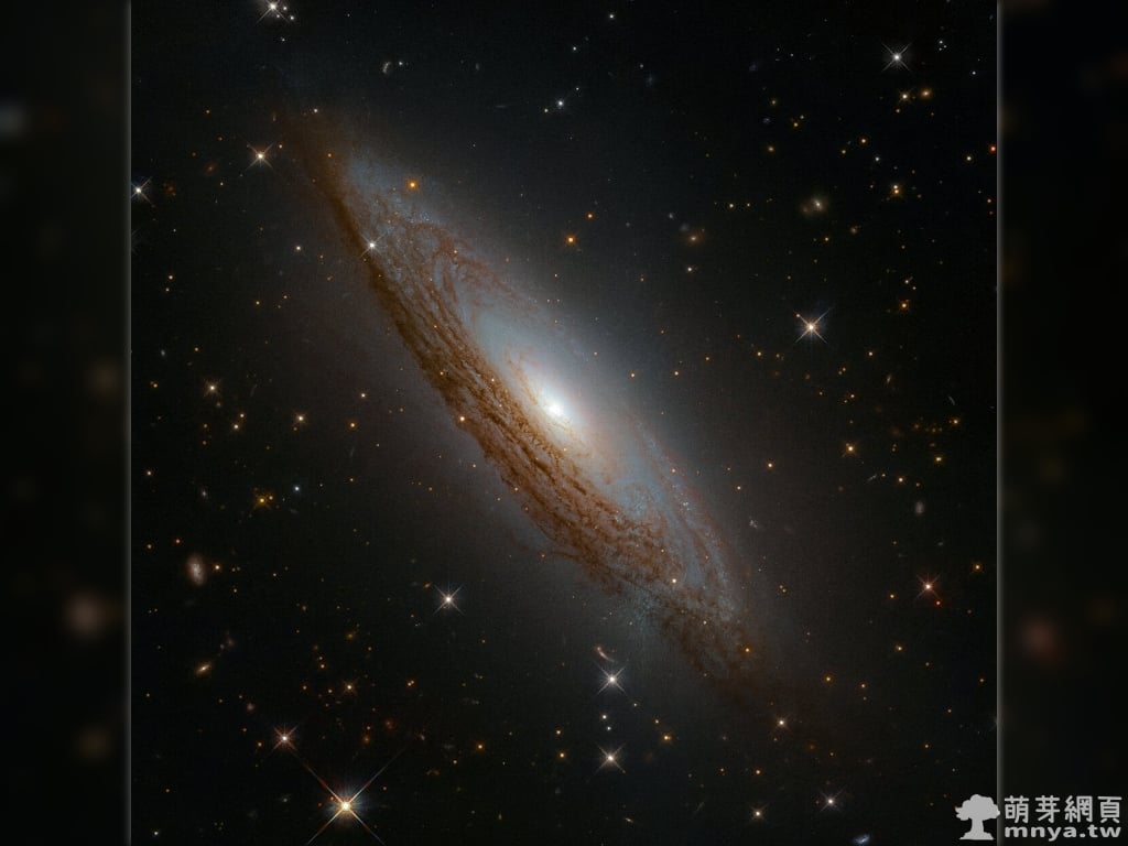 20191223 ESO 021-G004 星系的活躍中心