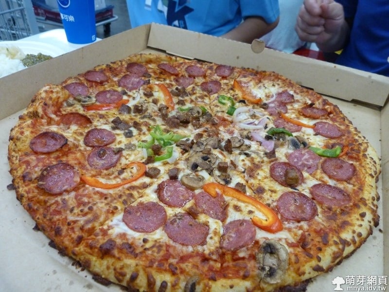 Costco中壢店西點餐廳:總匯披薩、百事可樂